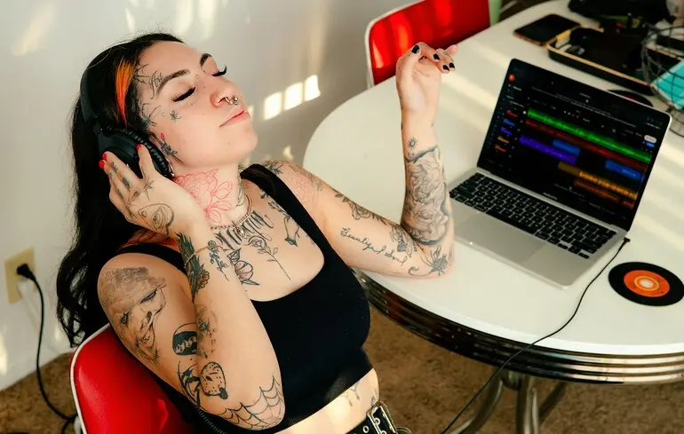 Дослідники поділилися інформацією про легкий і приємний метод, який допомагає зменшити ймовірність виникнення деменції.