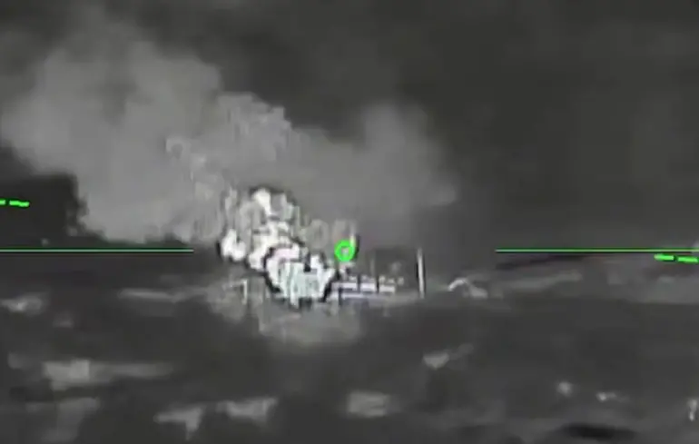 Дрони спеціальних сил завдали удару по нафтозабезпеченням та залізничним цистернам у Криму: відео з моментами атак.