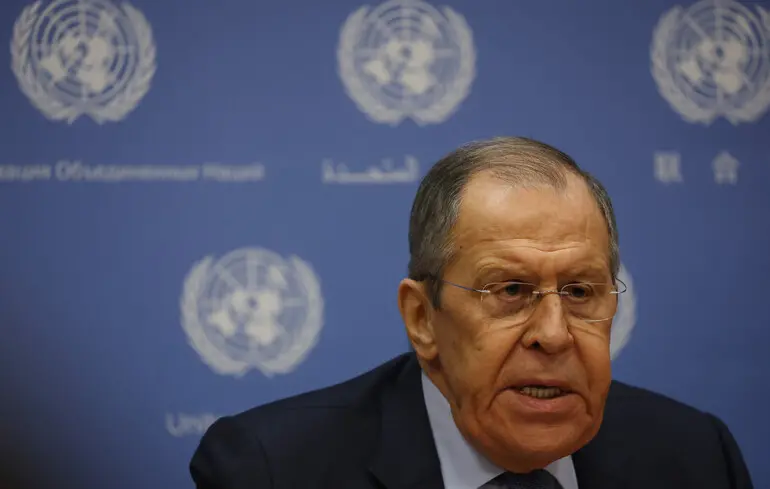 Лавров повідомив, що Сполучені Штати планували чинити тиск на Зеленського, аби він не заважав