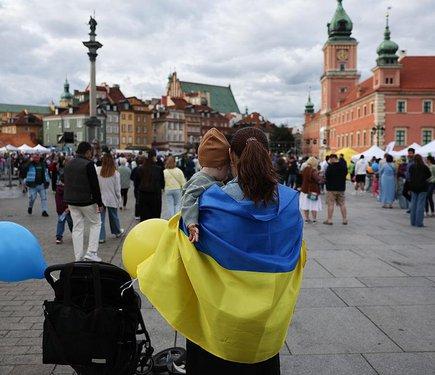 Bloomberg: В Польщі спостерігається зростання ворожості до українців.