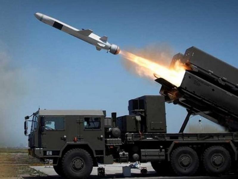 У процесі роботи української системи протиповітряної оборони спостерігається все більший рівень навантаження: аналітики висловлюють занепокоєння щодо погіршення обставин.