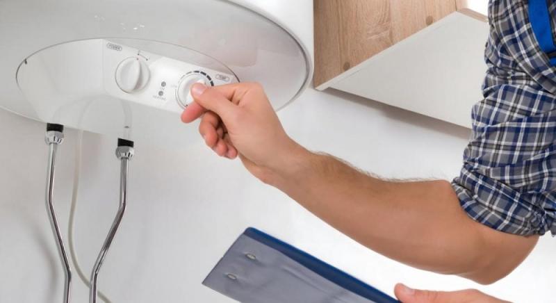 Економія може призвести до ускладнень: чи варто вимикати бойлер на ніч?