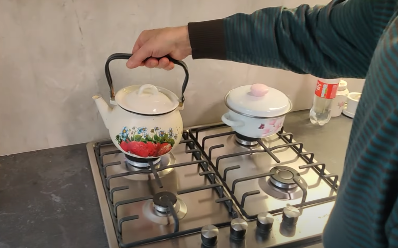 Українцям роз'яснили, які наслідки можуть виникнути в разі нестачі газу: хто буде відключений в першу чергу.