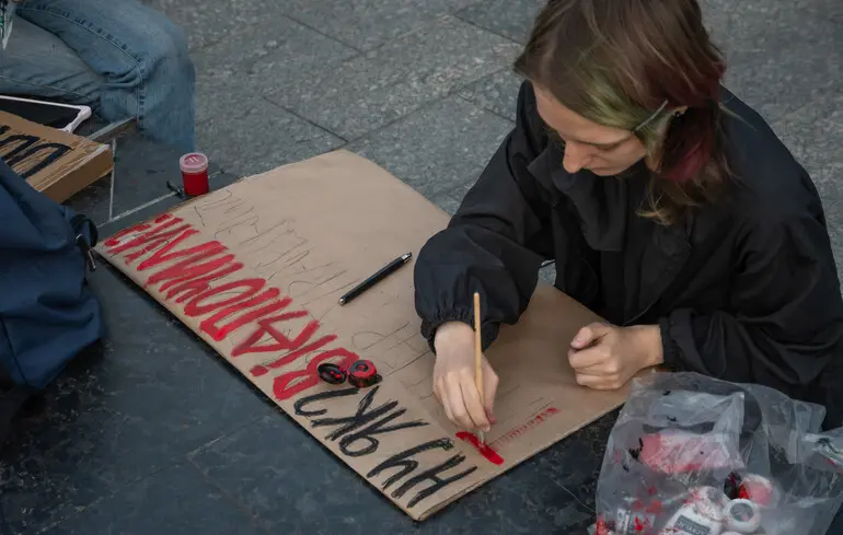 Які наслідки матиме Міндічгейт для суспільства: протести, зміни влади та зниження популярності політиків?