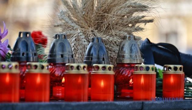 Більше 63% громадян України щорічно віддають шану жертвам Голодомору.