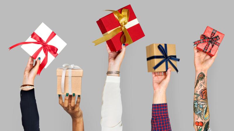 7 подарунків, які вразять маму і нагадають про чудеса в День Святого Миколая - Радіо Максимум