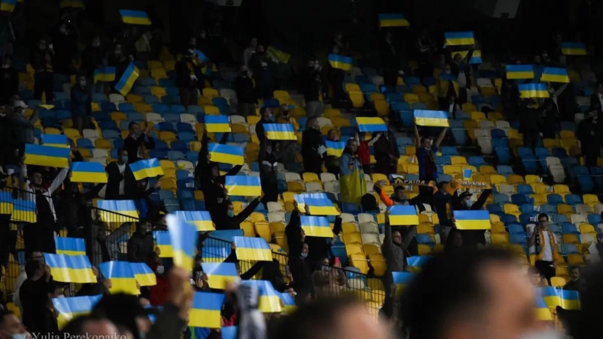 УЄФА наклав штраф на Україну за банер