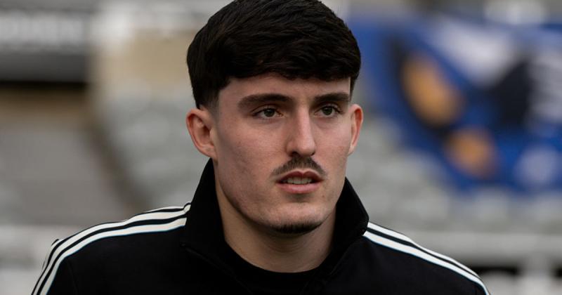 Гвардіола наполягає на зміцненні оборони, і Манчестер Сіті досліджує можливість підписання футболіста з Ньюкасла - Спорт bigmir)net.