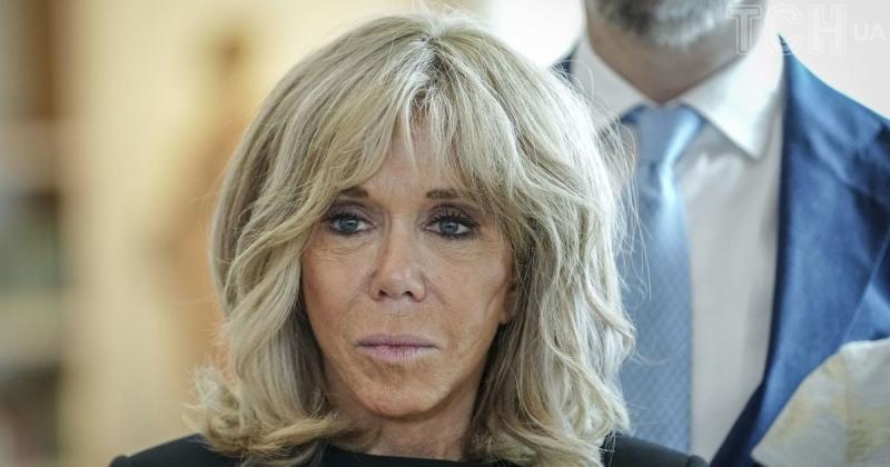 Перша леді Франції викликала обурення феміністок своєю провокаційною заявою: що ж вона висловила?