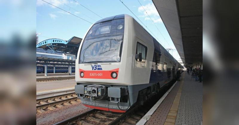 Подорожуйте до Європи з однією пересадкою: 