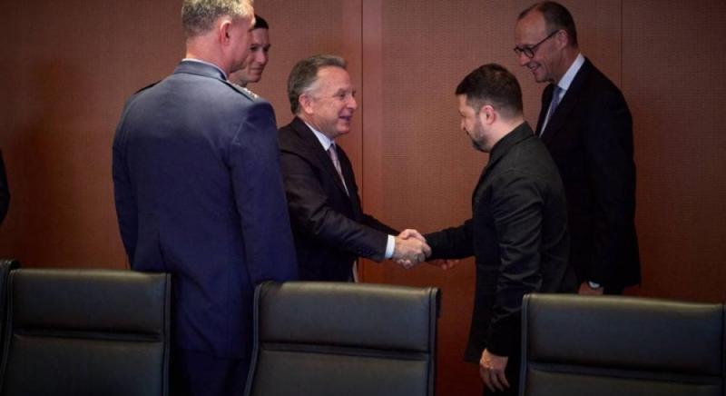 У Берліні стартувала зустріч президента Зеленського з Віткоффом та Кушнером (фото)