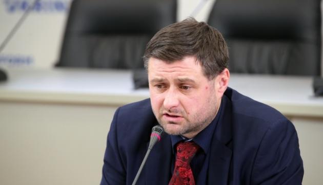 Голова Національної спілки художників висловив свою думку щодо конфлікту, що виник навколо Львівської фабрики скла та кераміки.
