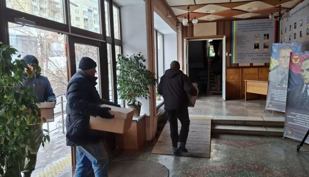 У Тернопільському музеї з'явилися нові експонати, отримані від української діаспори в Канаді, а також колекції видатних представників ОУН.