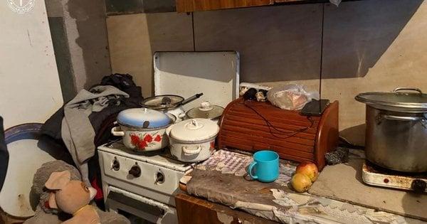 Сімох дітей забрали з багатодітної сім'ї у Львівській області через неналежні умови життя.