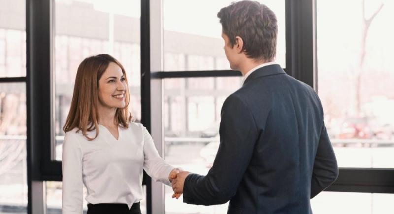 Уникайте цих висловлювань у спілкуванні: 13 фраз, які можуть швидко підірвати вашу привабливість.