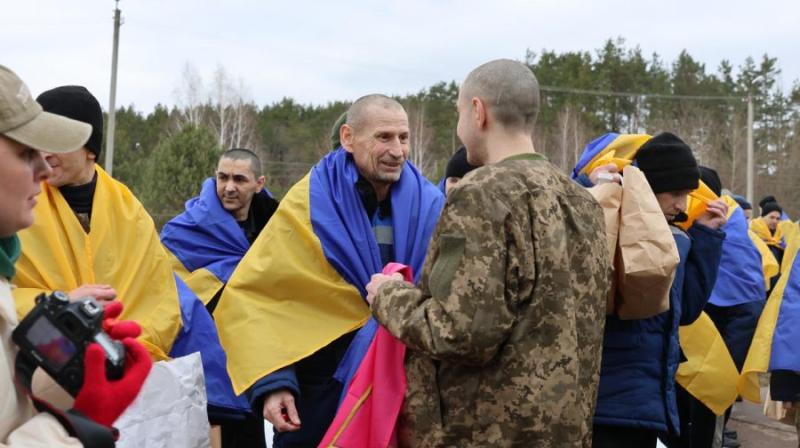 Служба безпеки України продемонструвала відео процесу обміну військовополоненими.