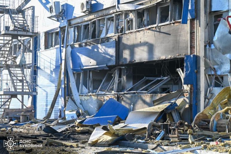 Російські війська здійснили напад на енергетичні об'єкти в Буковині.