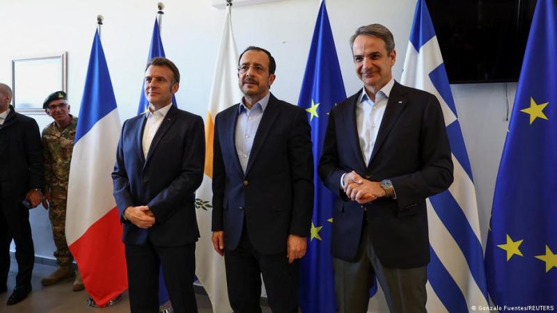 Франція відправить два своїх фрегати до Червоного моря.