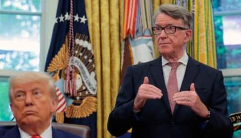 Уряд Сполученого Королівства опублікував матеріали, що стосуються суперечливого призначення посла в Сполучених Штатах.