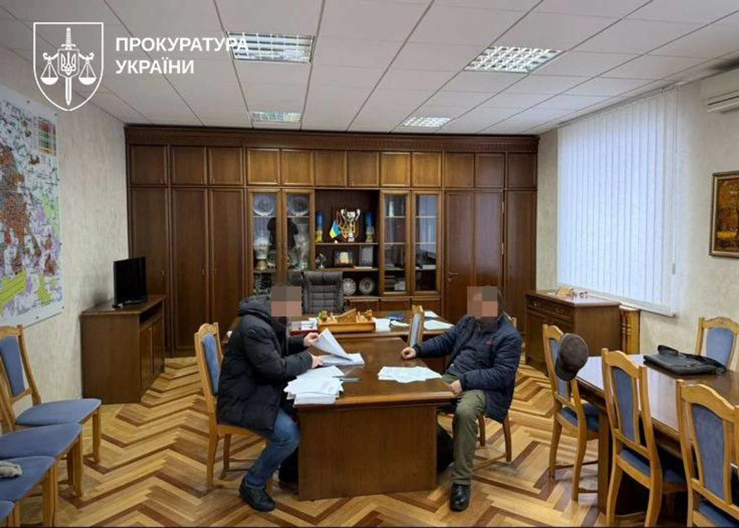 У Житомирській області були виявлені співробітники, які намагалися сфальсифікувати документи для незаконної вирубки 178 сосен | УНН