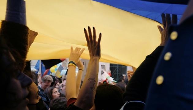 50% українців виступають за організацію референдуму, присвяченого укладенню мирної угоди.