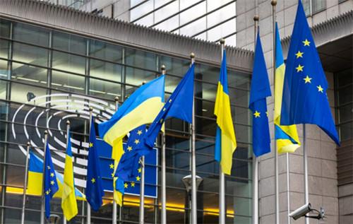 Європейський Союз надасть Україні 1,4 мільярда євро, отриманих від заморожених активів Російської Федерації.