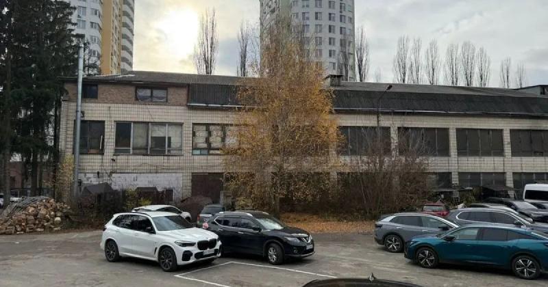 У Києві відбулась продаж науково-дослідного центру рибництва, вартість якого зросла більш ніж у 1300 разів -- Delo.ua.