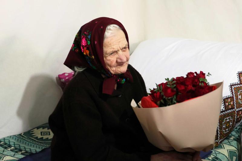 Мешканка Снятинського району Євдокія Пернеровська святкує своє сторіччя.