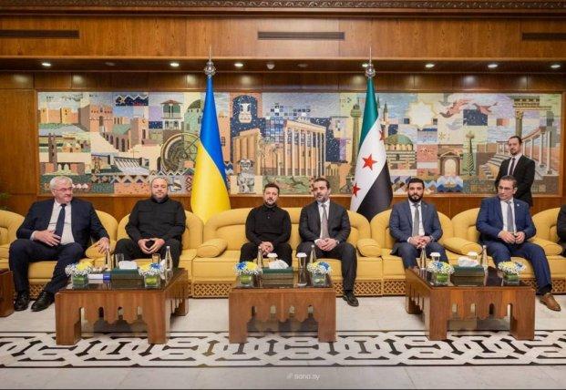 Зеленський відвідав Дамаск, що стало першим візитом українського лідера до Сирії з часу поїздки Кучми у 2002 році (дивіться відео) | FaceNews.ua: новини України.