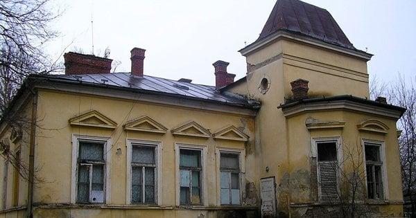 Суд прийняв рішення зобов'язати власника вілли Коннера в Мукачеві укласти угоду на охорону.