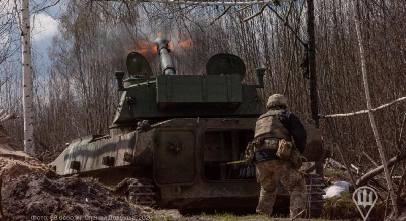 Збройні сили України стримують намагання загарбників закріпитися в центральній частині та на півночі Гришиного.