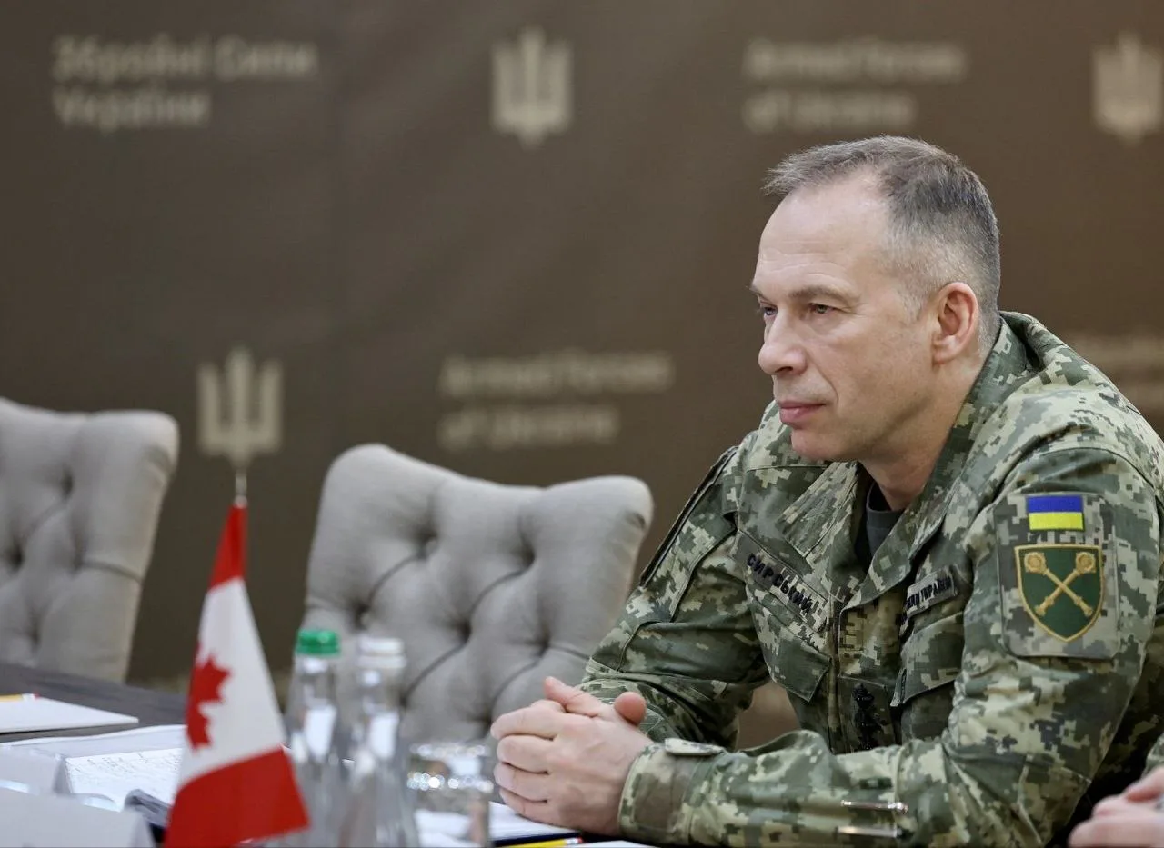 Росія не здатна ефективно протистояти українським дронам через наявний дефіцит ресурсів, - заявив Сирський | УНН